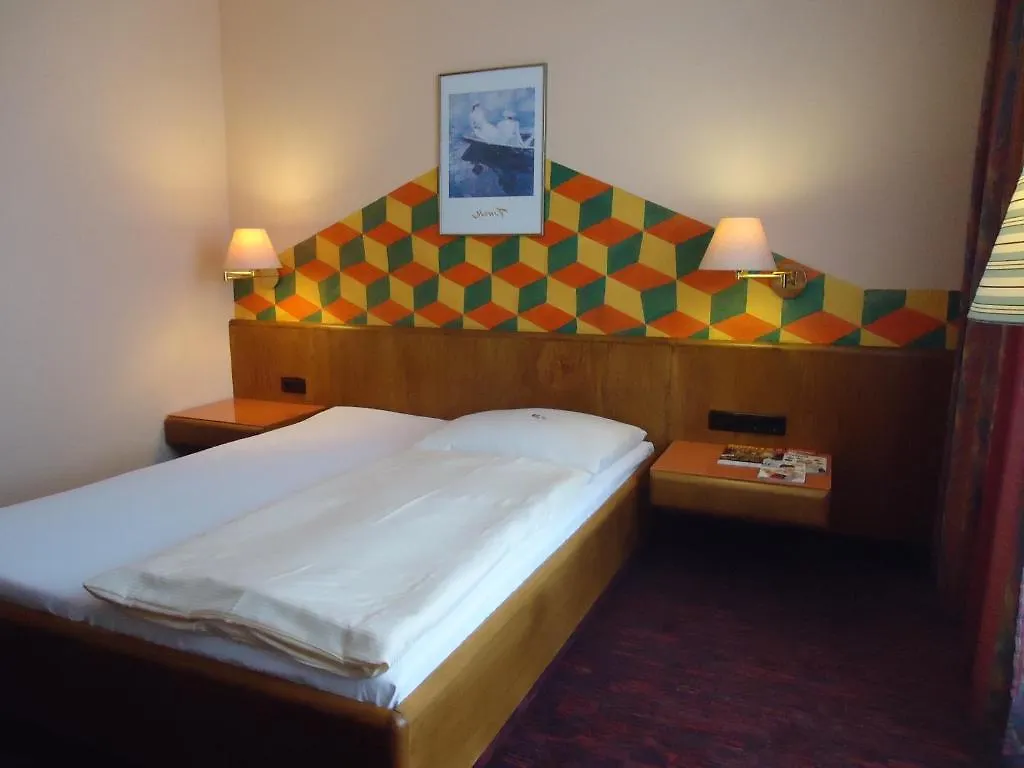 Enjoyhotel Garni Korntal Stuttgart B&B Korntal-Münchingen